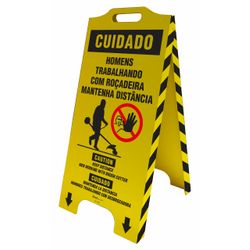 Cavalete De Sinalização Cuidado Homens Trabalhando Com Roçadeira Mantenha Distância - Trilíngue
