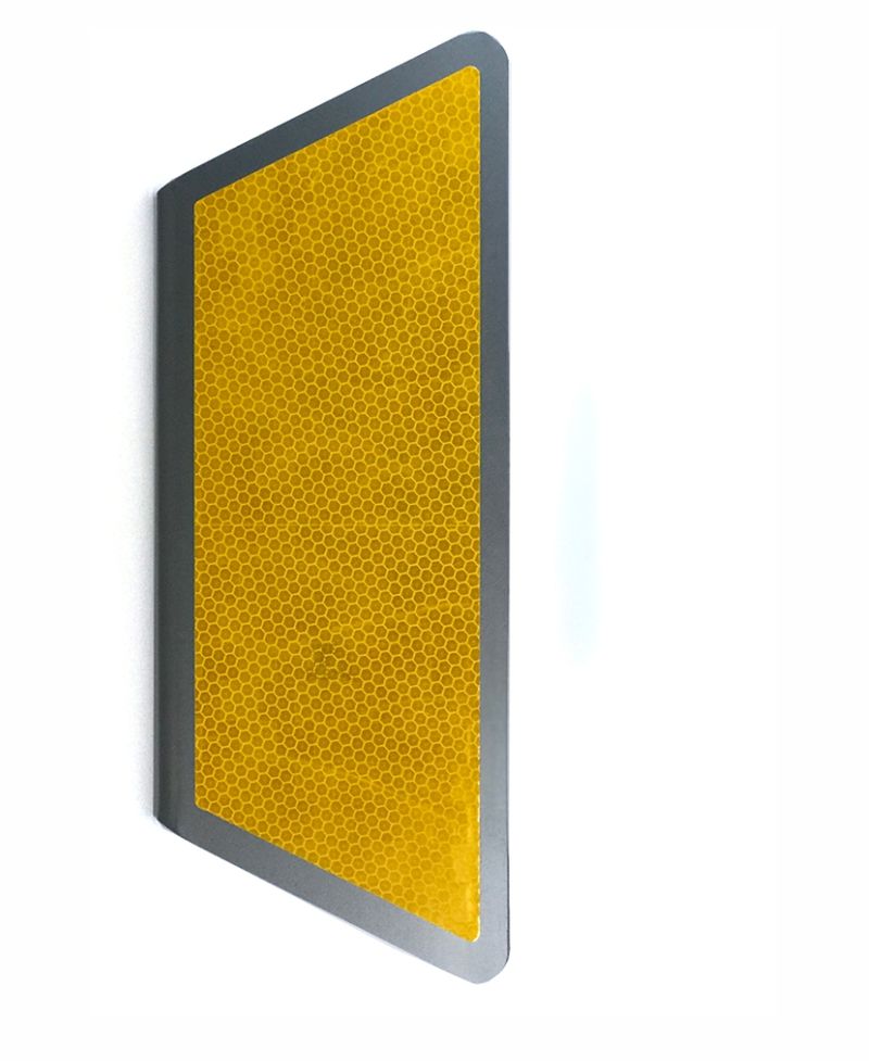 4628-delineador-sinalizador-refletivo-para-barreira-rigida-cimento-amarelo-1