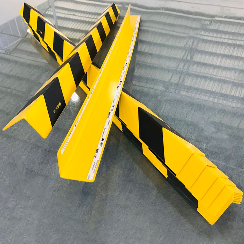 4688-cantoneira-zebrada-de-plastico-rigido-amarela-e-preto-100x5cm-1-und-ps-amarelo-2mm-100x5cm-2