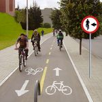 CICLISTA-A-ESQUERDA